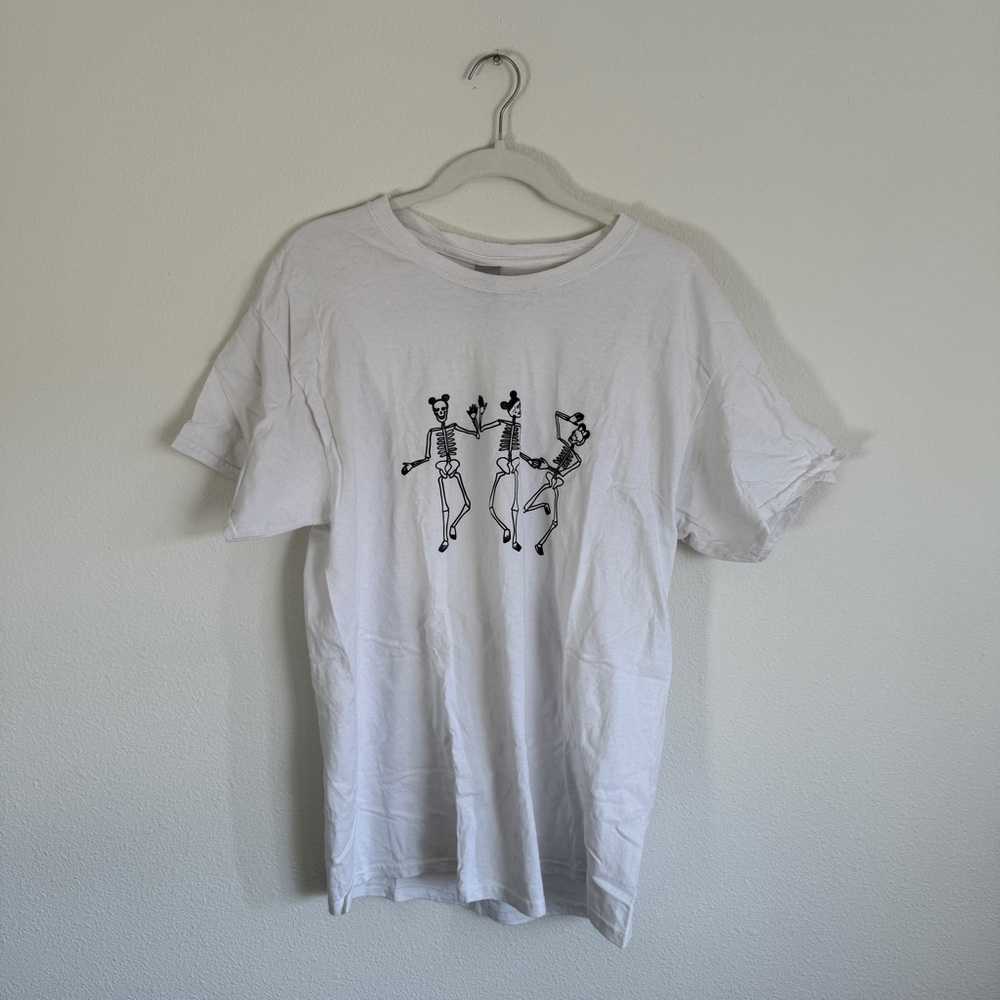 Spooky Skeleton Disney Inspired Halloween Shirt Size Large